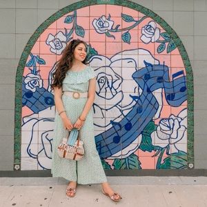 Meet your Posher, Yamilieth